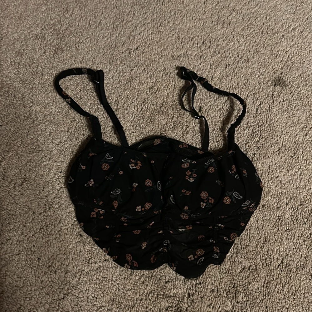 GILLY HICKS BRA